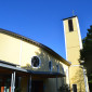 Kirche mit Gemeindehaus